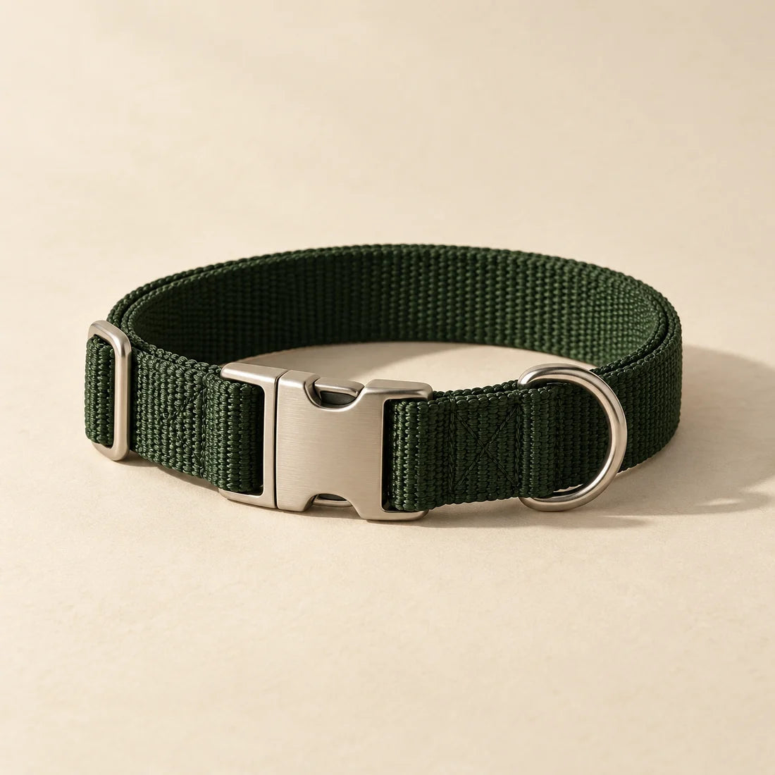 AI illustration of a generic collar; not a photograph of this supplier example
